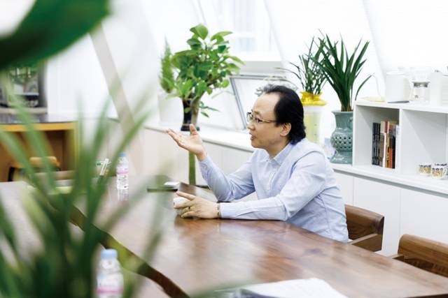 ▲ 김명섭 문학박사, 한림성심대학교 바리스타제과제빵과 교수  [(사)한국커피협회장, 한국대학영어교육학회장 역임]