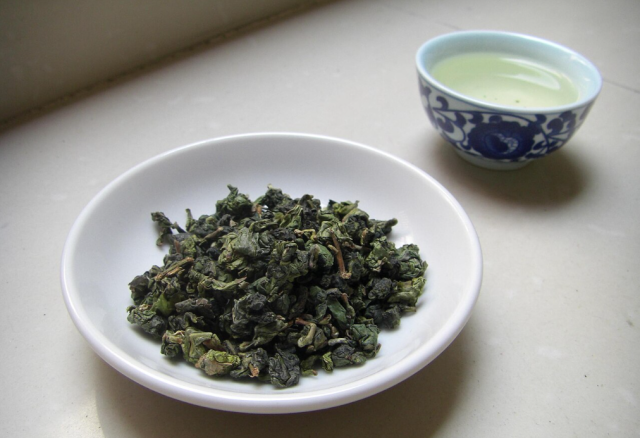 ▲ 대표적인 대만 우롱차인 철관음(鐵觀音). 은은하고 부드러운 단맛이 나는 반발효차다. ⓒ위키피디아