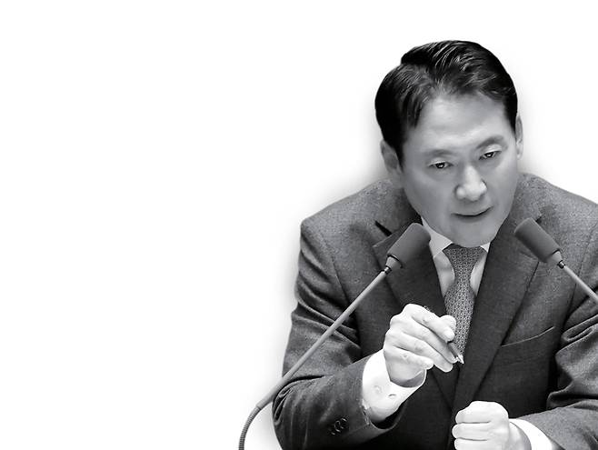 장동혁 국민의힘 대표가 2025년 12월23일 국회에서 열린 12월 임시국회 본회의에서 12· 3 윤석열 비상계엄 등에 대한 전담재판부 설치 및 제보자 보호 등에 관한 특별법에 대한 무제한 토론을 하고 있다. ⓒ연합뉴스