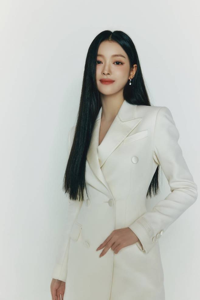 사진=사람엔터테인먼트