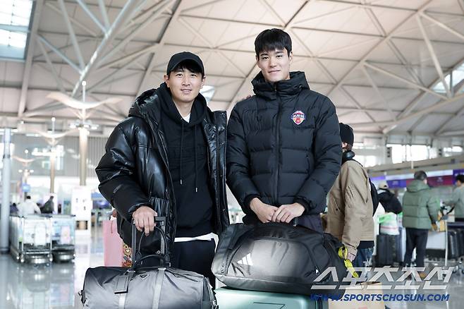 인천국제공항 1터미널/ 제주SKFC 준프로 허재원/ 바이에른 뮌헨 연수/ 제주 구자철 유스어드바이저의 격려/ 사진제공=제주 SK 구단