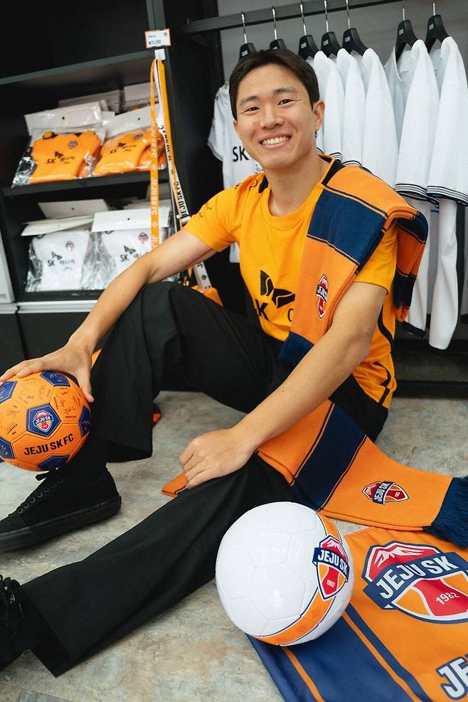▲ 제주SK가 전력 강화를 위해 국가대표 출신 미드필더 권창훈을 영입했다. 세르지우 코스타 신임 감독의 1호 픽으로 과거 대표팀 시절 함께한 이력이 있다. ⓒ 제주SK