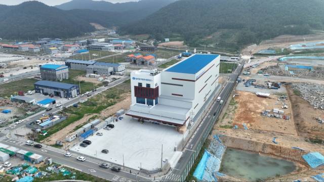 2023년 준공한 수산물 처리저장시설. 부산일보DB