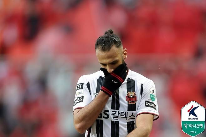 FC서울과 연장 계약이 유력했으나 에이전트를 바꾸고 교착 상태에 빠진 수비수 야잔. 사진 | 한국프로축구연맹
