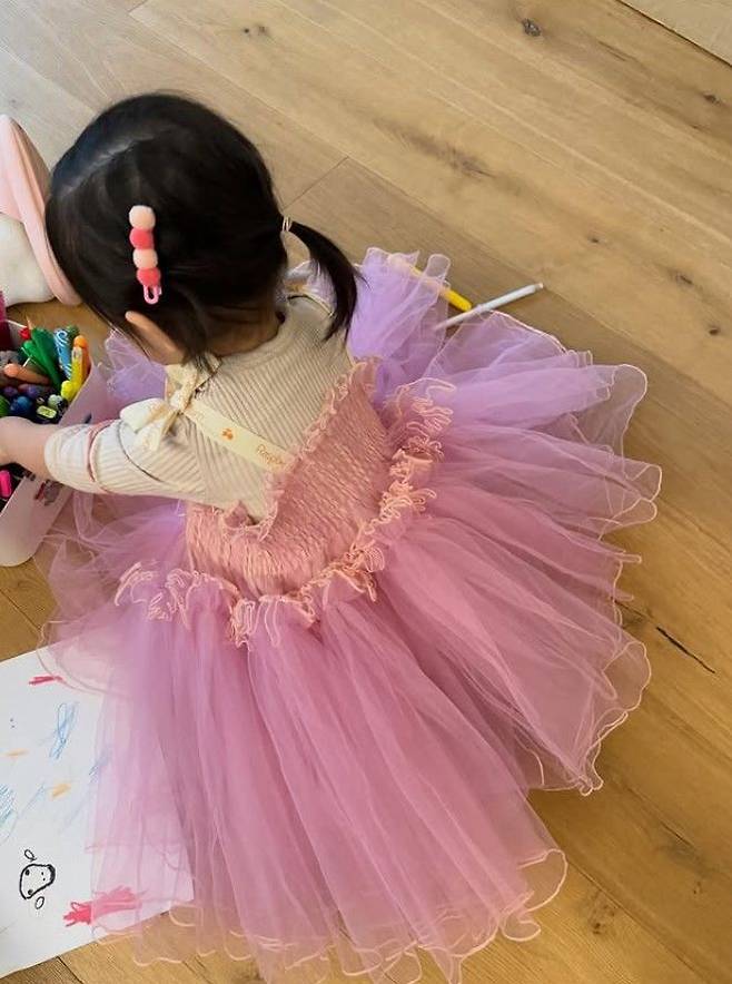 [서울=뉴시스] 배우 이민정이 둘째 딸 서이의 회복 근황을 전했다. (사진=이민정 인스타그램 캡처) 2026.01.05 photo@newsis.com *재판매 및 DB 금지