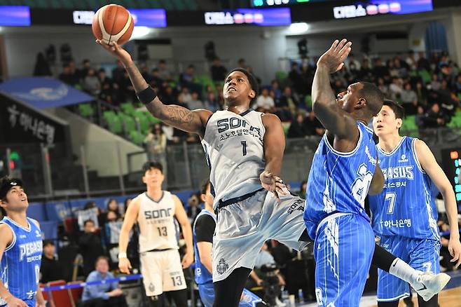 [서울=뉴시스] 프로농구 고양 소노의 네이던 나이트. (사진=KBL 제공) *재판매 및 DB 금지