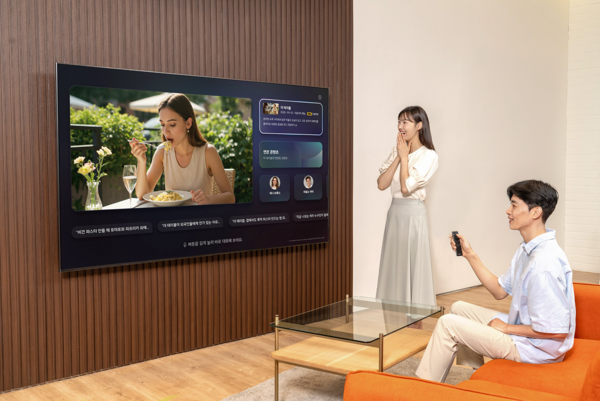 삼성 AI TV, 업그레이드된 '클릭 투 서치' 적용. 삼성전자 제공