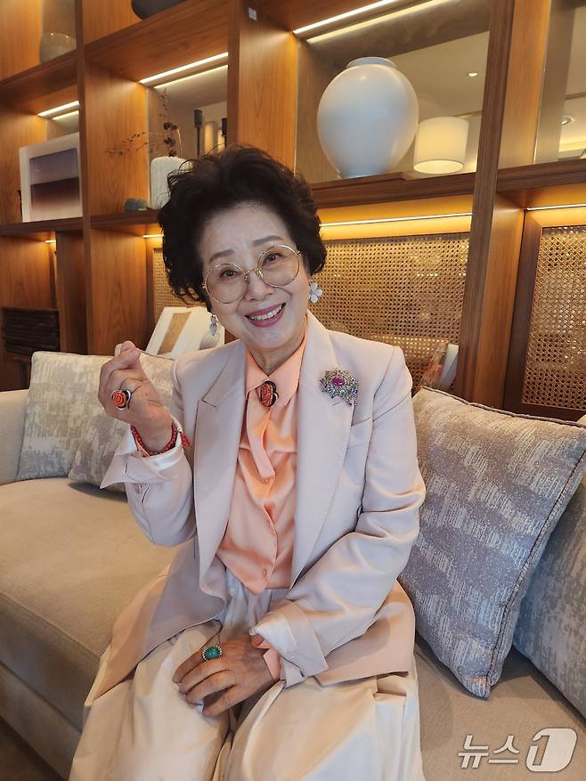 배우 선우용여 제공