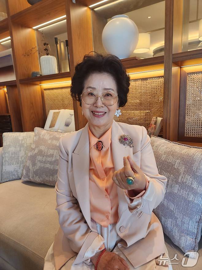 배우 선우용여 제공