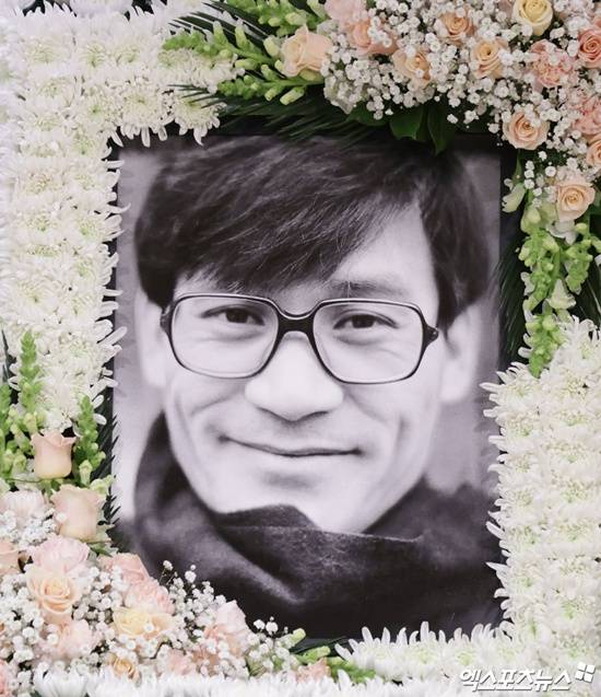 사진공동취재단, 안성기