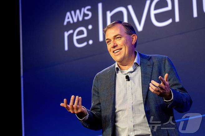 맷 가먼 아마존웹서비스(AWS) CEO. Amazon Web Services (AWS) CEO Matt Garman speaks at AWS re:Invent 2025 in Las Vegas ⓒ 로이터=뉴스1