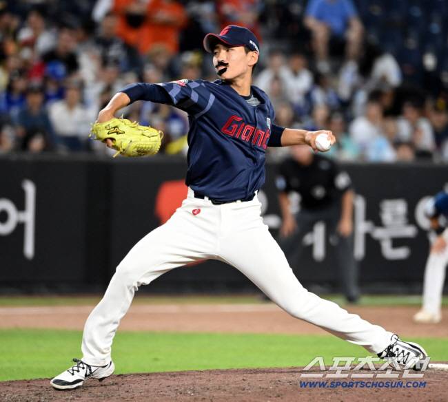 11일 대전 한화생명볼파크에서 열린 2025 KBO 퓨처스리그 올스타전, 8회말 남부올스타 롯데 이영재가 감보아로 빙의해 역투하고 있다. 대전=허상욱 기자wook@sportschosun.com/2025.07.11/