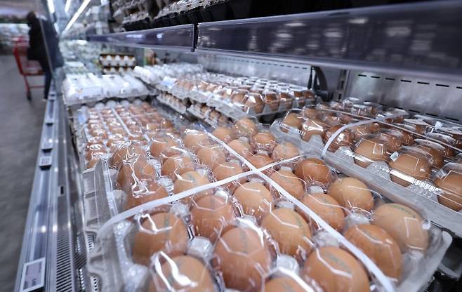 7일 서울의 한 대형마트에 계란이 진열돼 있다. 뉴스1