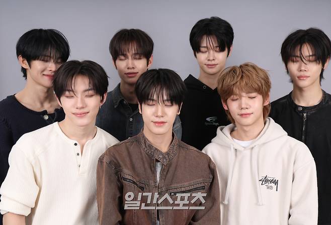 그룹 클로즈 유어 아이즈가 29일 오후 서울 중구 순화동 KG타워에서 진행된 일간스포츠와의 인터뷰에 앞서 포즈를 취하고 있다. 서병수 기자 qudtn@edaily.co.kr /2025.12.29/