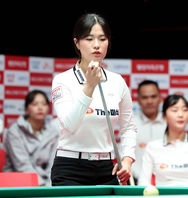 하림 박정현이 ‘당구 여제’ 김가영에게 역전승을 거두면서 팀 승리를 견인했다. PBA 제공