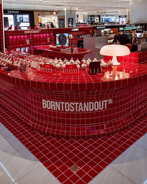 신세계면세점 명동점에 입점한 '본투스탠드아웃' 매장.  신세계디에프