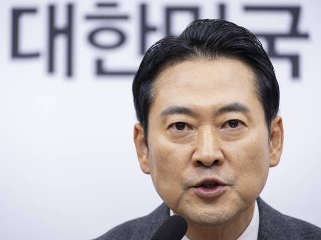 ▲국민의힘 장동혁 대표가 2일 국회에서 기자간담회에서 2026년 지방선거 공천에 대한 원칙을 말하고 있다. ⓒ연합뉴스