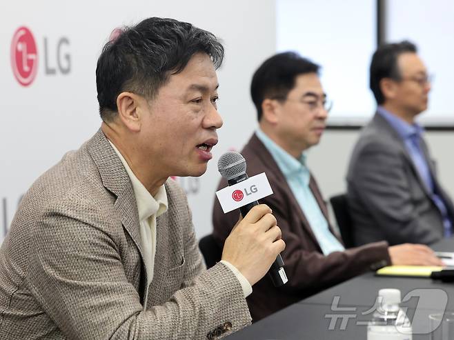류재철 LG전자 대표(사장)이 7일(현지시간) 미국 네바다주 라스베이거스 컨벤션센터(LVCC)에서 열린 'CES2026 LG전자 기자간담회'에서 인사말을 하고 있다. 2026.1.8/뉴스1 ⓒ News1 황기선 기자