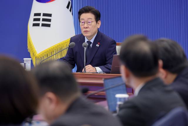 이재명 대통령이 8일 청와대에서 열린 수석보좌관회의에서 발언하고 있다. 연합뉴스