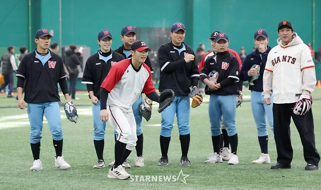 [B하인드★] 황재균 '최강-불꽃야구 나를 찾지 마세요' 이정후 콜엔 흔쾌히! 엄준상 '감동의 클리닉'
