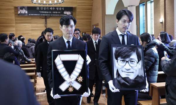 고 안성기 배우 영결식