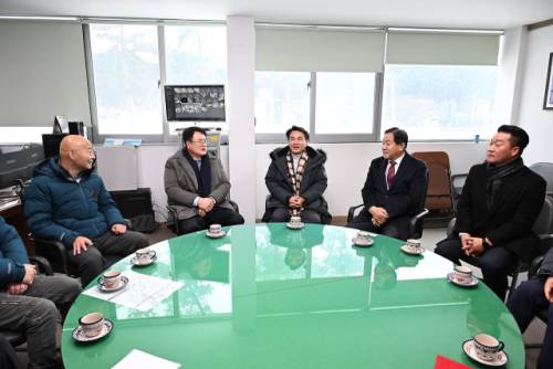 2026년 평창송어축제 개막식이 9일 평창군 진부면 맨손송어잡기장에서 열렸다.