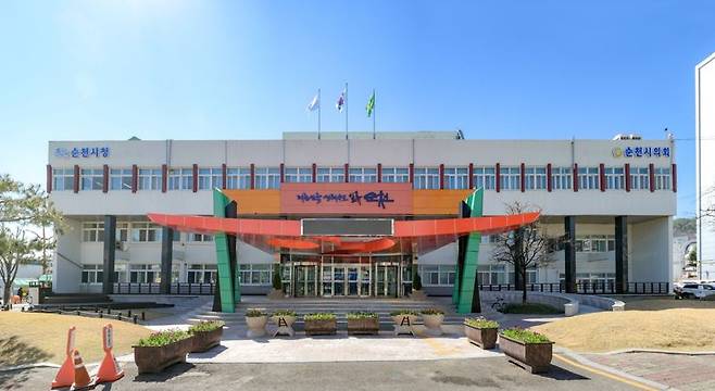 전남 순천시<사진>가 올해 '순천형 스마트도시' 조성을 본격 추진해 디지털 격차 없는 포용적 도시를 실현한다. 순천시 제공