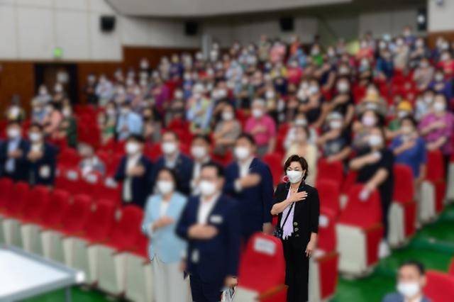 김병기 전 원내대표의 부인이 2022년 9월 20일 서울 동작구에서 열린 '한가족 장애인 예술제' 행사에 참석한 모습. 동작구의회 홈페이지 제공