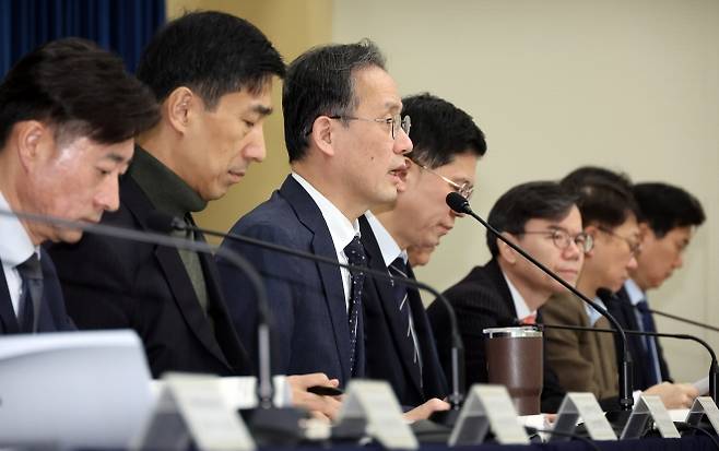 이형일 재정경제부 1차관이 지난 5일 세종시 정부세종청사에서 2026년 경제성장전략 주요 내용을 발표하고 있다. 세종 뉴시스