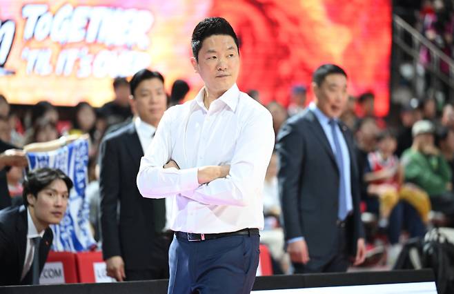 전희철 서울 SK 감독. 한국프로농구 제공