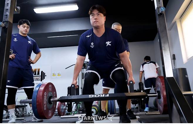 [한번에쓱]야구대표팀 사이판전지훈련 첫날, KBO 대표선수들 다 모으니 이번에는 일낼것 같은 분위기