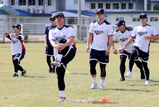 [한번에쓱]야구대표팀 사이판전지훈련 첫날, KBO 대표선수들 다 모으니 이번에는 일낼것 같은 분위기