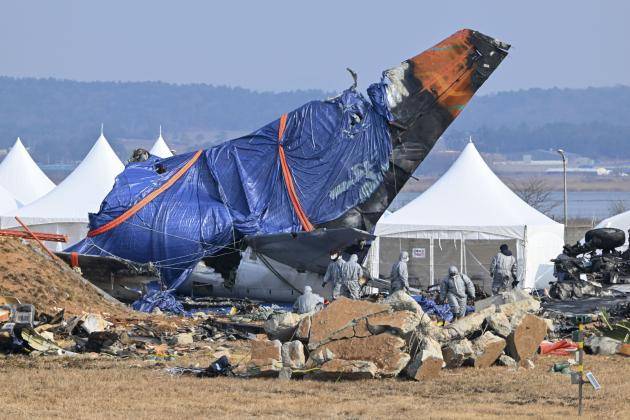 제주항공 여객기 참사 당시 수색 작업이 진행되는 모습. <광주일보 자료사진>
