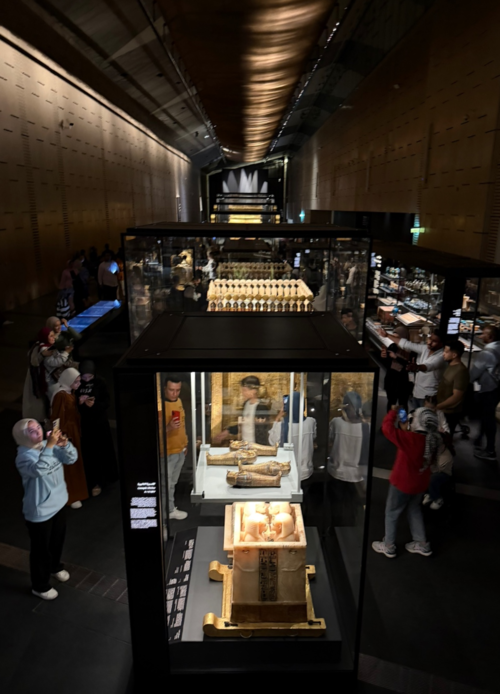 대이집트박물관 7번 갤러리에 위치한 투탕카문 등 장례 관련 전시장 모습. 정재훈기자 jjhoon@yeongnam.com