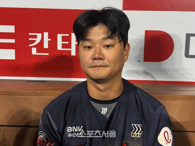 손호영이 경기 후 인터뷰에 임하고 있다. 고척 | 박연준 기자 duswns0628@sportsseoul.com