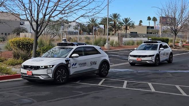 8일(현지시각) 미국 라스베이거스에 있는 모셔널 테크니컬 센터에 아이오닉5 로보택시가 정차돼 있다. /김지환 기자