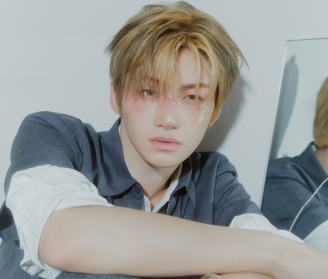 그룹 투어스(TWS) 지훈이 부친상을 당했다. 플레디스 제공