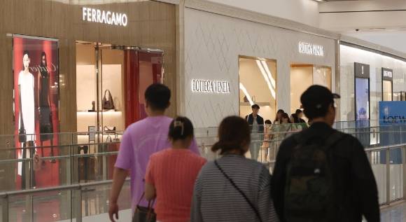 서울의 한 명품관 모습. [사진=연합뉴스]