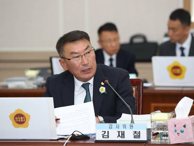 전남도의회 교육위원회 김재철(보성1, 민주) 의원은 지난 9일, 김대중 전남교육감에게 ‘공기청정기 입찰 절차 중지 요구의 건’을 공문으로 접수했다고 12일 밝혔다. /전남도의회