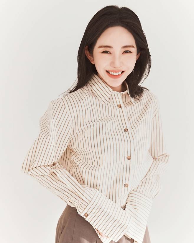 권민아가 팬미팅 취소에 대해 사과했다. /사진=인스타그램 갈무리