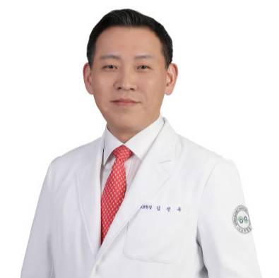 김진욱 인천나누리병원 척추센터 의료원장./사진제공=인천나누리병원