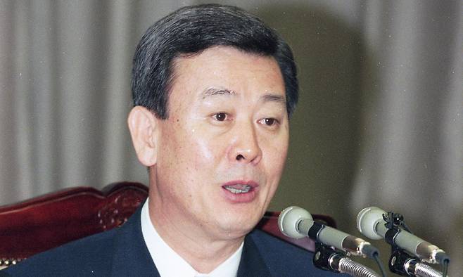 박순용(1945∼2026) 전&nbsp;검찰총장. 사진은 총장으로 재직하던 2000년 7월 대검찰청에서 전국 공안 검사 회의를 주재하는 모습. 세계일보 자료사진