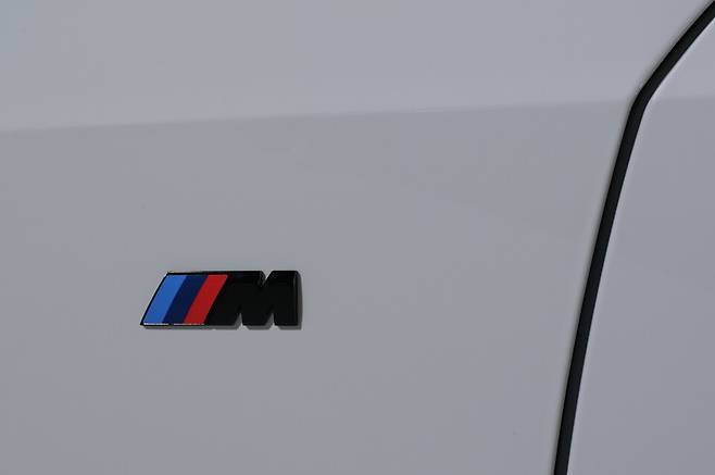 BMW 320i M 스포츠 M 퍼포먼스 파츠 에디션