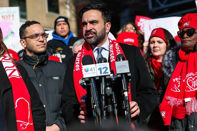 New York Mayor Zoran Mamdani is holding a press conference after visiting the site of the New York nurses' strike. /AFP=Yonhap News