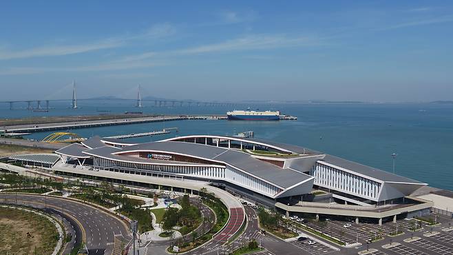 A view of Incheon Port [INCHEON PORT AUTHORITY]