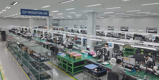 회사는 재무 우려에 대한 우려를 일축했다. 최근 자금 확보는 해외 수주 잔액 소화를 위한 선제적 행보라는 설명이다. 사진은 휴니드 공장.  /사진제공=휴니드