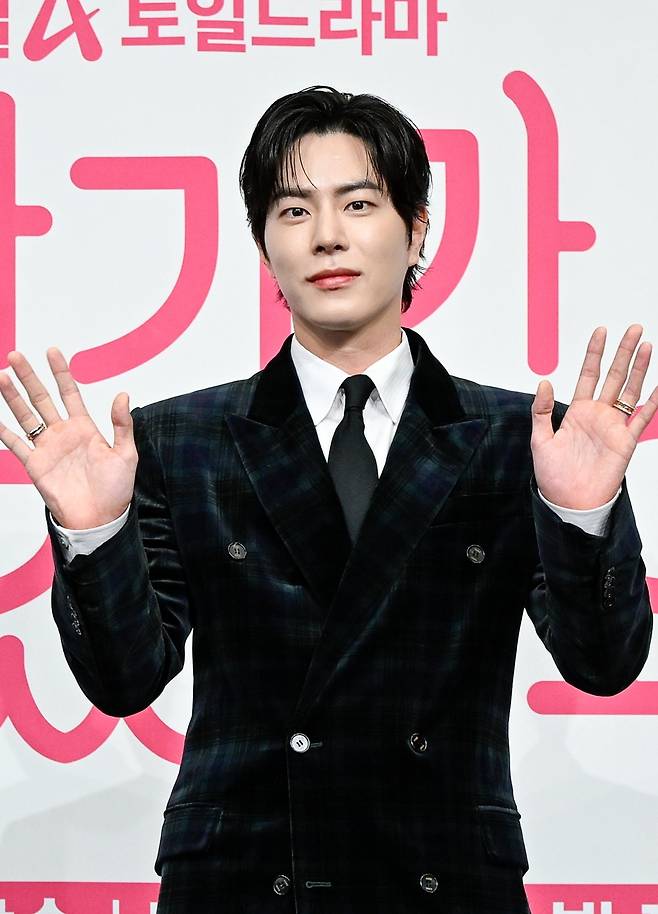‘아기가 생겼어요’ 홍종현 “‘음주운전’ 윤지온 대신 투입, 부담 안됐다면 거짓말”