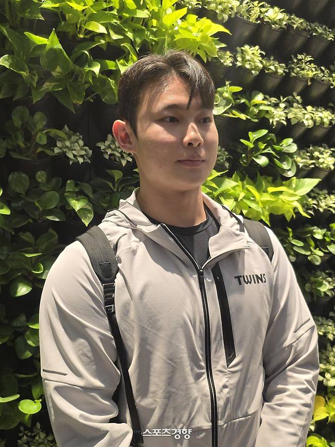 LG 김영우 “데뷔 시즌은 이제 ‘리셋’···올해는 꾸준히 150㎞대 던지고 싶다”