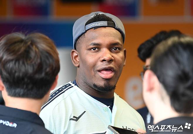 한화 대형 낭보! '베네수엘라 듀오' 페라자+에르난데스, 호주 캠프 합류 문제 NO…곧 해결될 듯