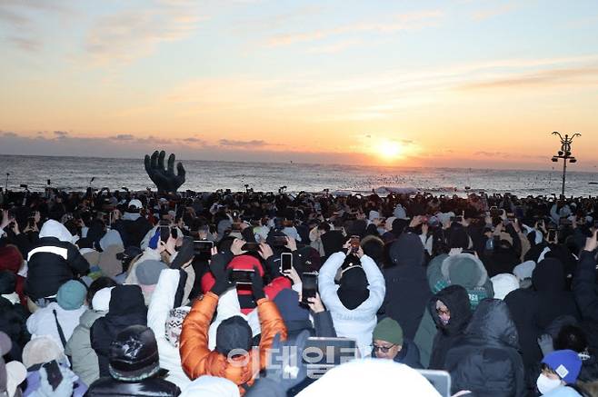 전국적인 일출 명소로 유명한 포항 호미곶 일출 장면.(사진=포항시 제공)